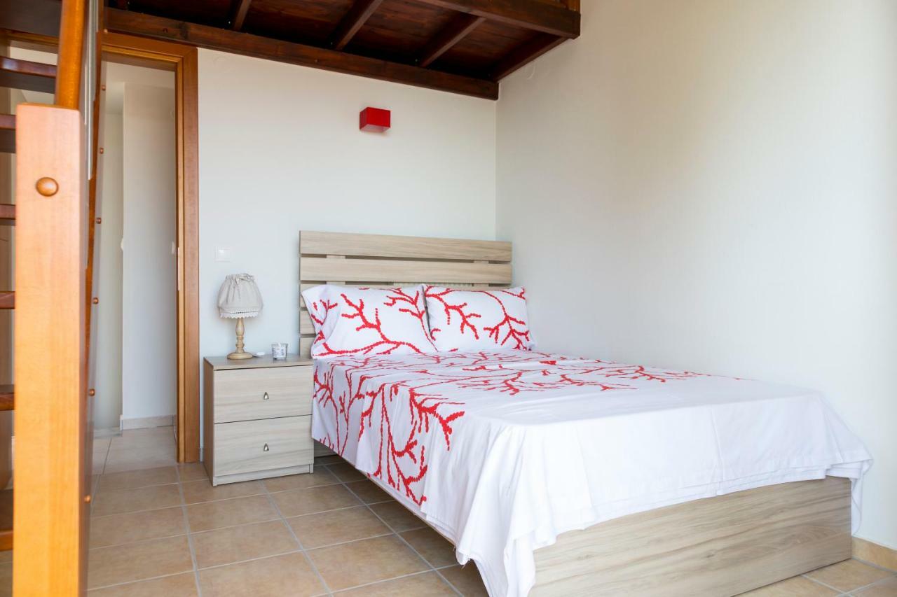 Villa Kristin 2 - 2Min Walk To Great Sandy, Shallow Beach Nikiti  Exterior foto